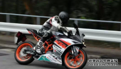 <b>欧宝体育官方
注册开户香港媒体对KTM RC390 ABS的试驾体验</b>