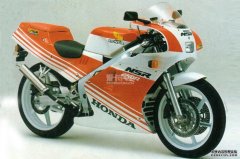 <b>欧宝体育官方
注册开户Arai推出HONDA NSR MC18限量版头盔</b>