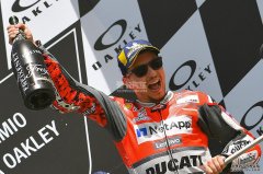 <b>欧宝体育官方
注册登录MotoGP车手洛伦佐在2019年加入本田</b>